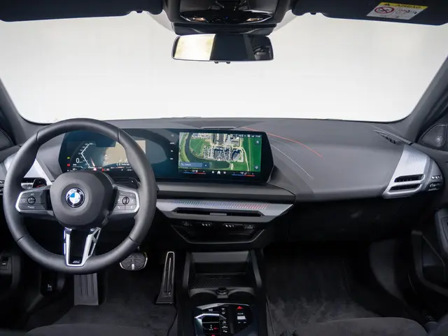BMW 1 Serie 120 2025 Benzine 9