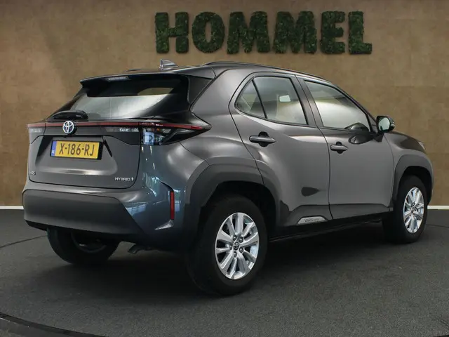 Toyota Yaris Cross 2