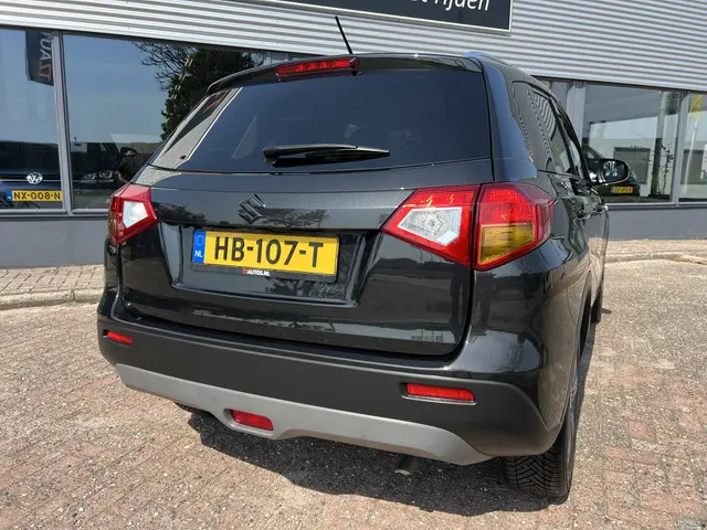 Suzuki Vitara 1.6 Exclusive Automaat 2015 Benzine 33