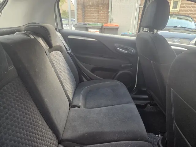 Fiat Punto Evo 0.9 TwinAir Lounge 2016 Benzine 22