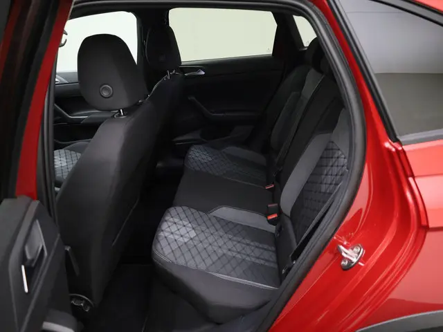 Volkswagen Taigo 1.0TSI/115PK R-Line DSG 2025 Benzine 16