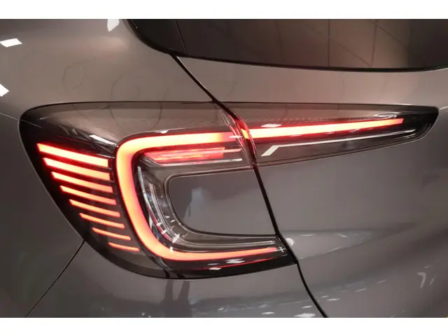 Renault Captur 1.0 TCe 90 techno 2024 Benzine 33