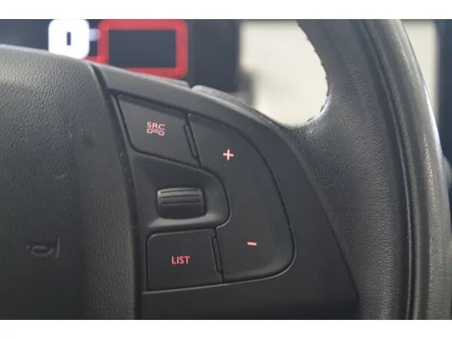 Citroën C4 Cactus 1.2 PureTech Feel 2017 Benzine 14