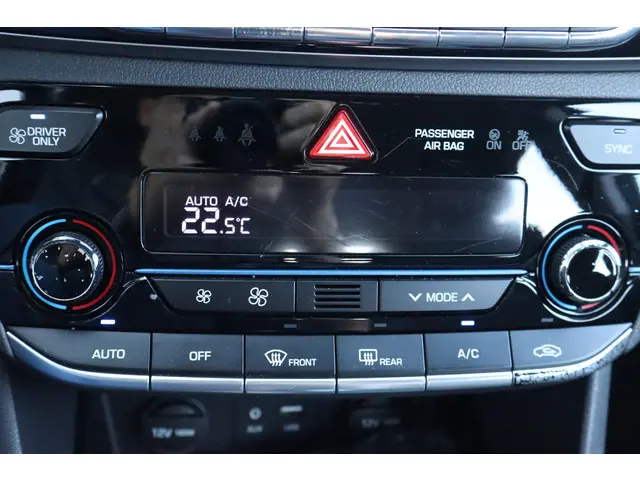 Hyundai IONIQ 1.6 GDi Comfort 2017 Hybride Benzine 28