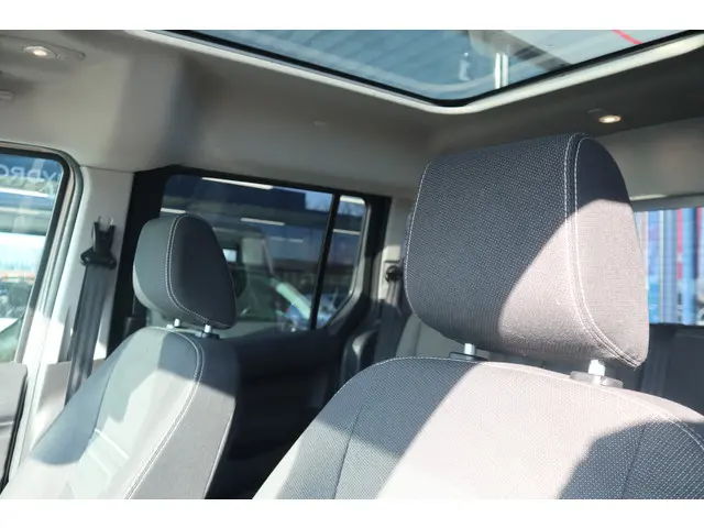 Ford Tourneo Connect Compact 1.0 Titanium 2015 Benzine 9