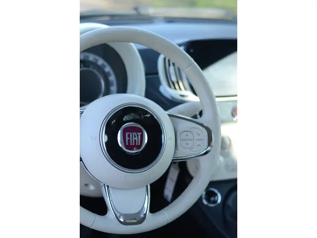 Fiat 500 1.0 Hybrid Rockstar 2021 Benzine 6