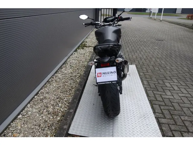 Yamaha MT 09 ABS 2014 Benzine 5