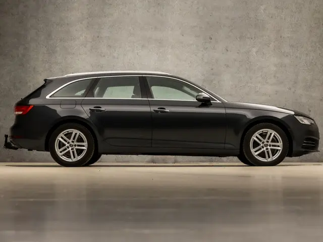 Audi A4 Avant 2.0 TFSI ultra Sport 2016 Benzine 4