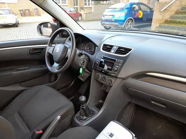 Suzuki Swift 1.2 Base 2013 Benzine 7