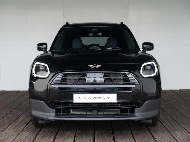 MINI Countryman C 2025 Benzine 3