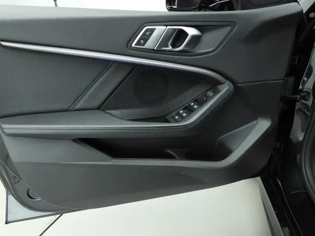 BMW 1 Serie 5-deurs 118i 2021 Benzine 20