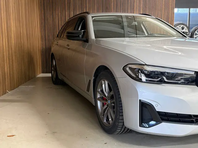 BMW 5 Serie Touring 530e Executive 2021 Hybride Benzine 4