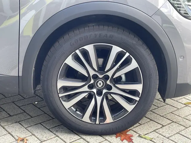 Renault Captur 1.3 mild hybrid 160 iconic 2024 Benzine 23