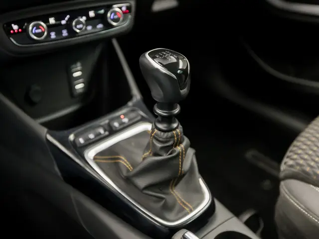 Opel Crossland X 1.2 Turbo Innovation 2019 Benzine 12