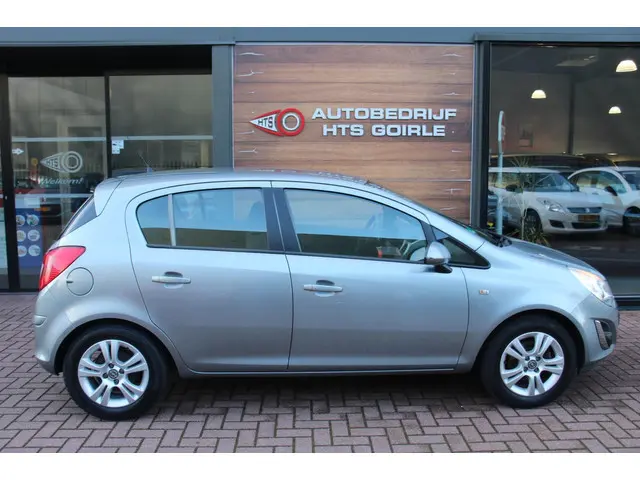 Opel Corsa 1.2-16V Selection 2013 Benzine 5