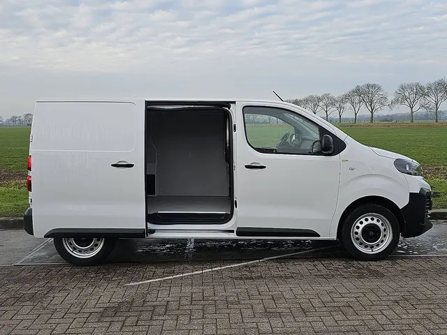 Peugeot Expert 2.0 2024 Diesel 15