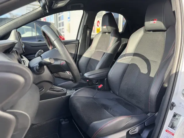 Toyota Yaris 1.5 Hybrid GR Sport 2023 Hybride Benzine 16