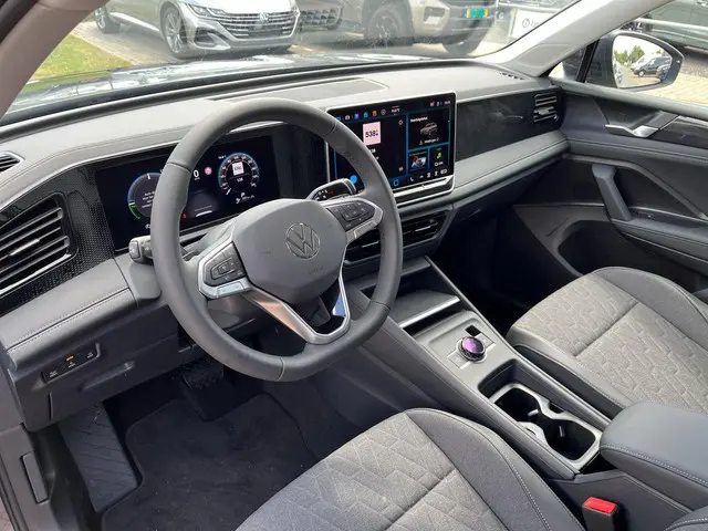 Volkswagen Tiguan 1.5 eHybrid Life Edition 2025 Benzine 3