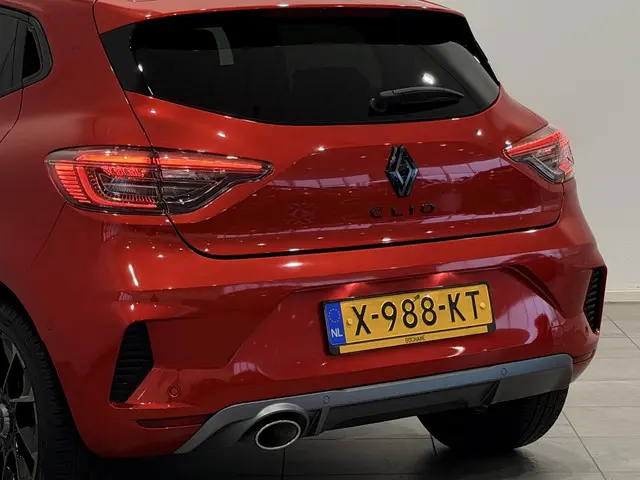 Renault Clio 1.0 TCe 90 Esprit Alpine 2023 Benzine 30