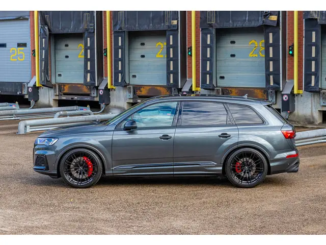 Audi SQ7 4.0 TFSI quattro ABT 7p 2024 Benzine 17