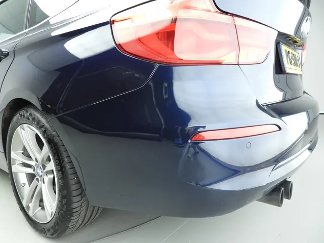 BMW 3 Serie Gran Turismo 320i 2017 Benzine 41