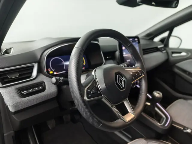 Renault Clio 1.0 TCe 90 GPF techno 2024 Benzine 26