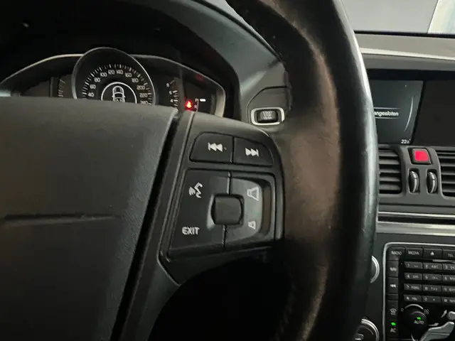 Volvo XC60 2.0 T5 FWD Kinetic TREKHAAK 2015 Benzine 13