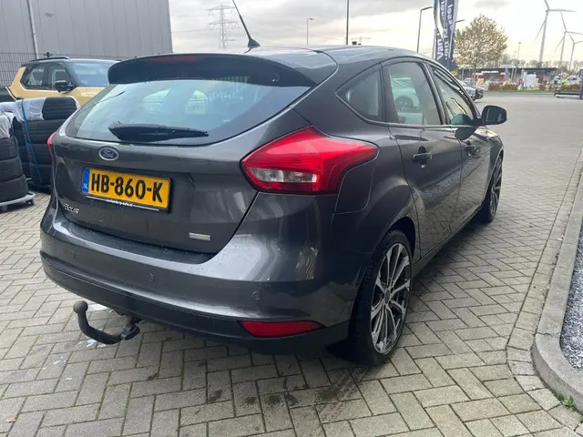 Ford Focus 1.0 Trend Edition 2015 Benzine 5