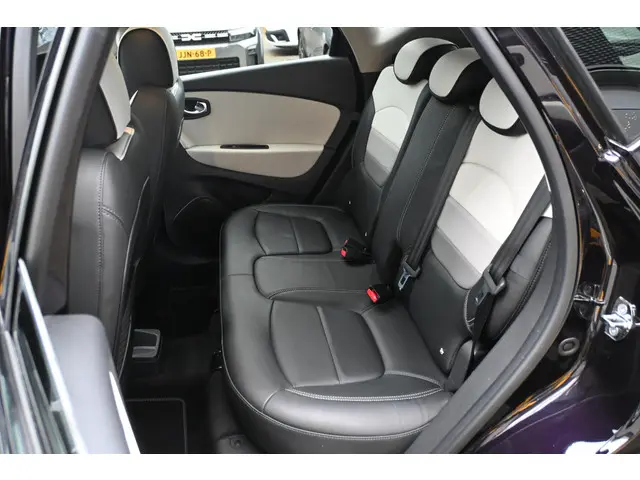 Renault Captur TCe 150 EDC Initiale Paris 2019 Benzine 14