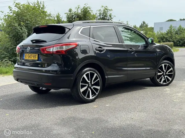 Nissan QASHQAI 1.2 Tekna 2015 Benzine 2
