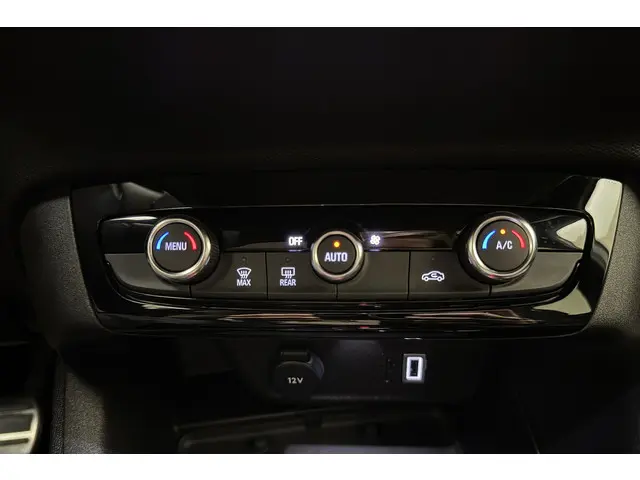 Opel Corsa 1.2 Turbo Hybrid GS 2024 Hybride Benzine 21