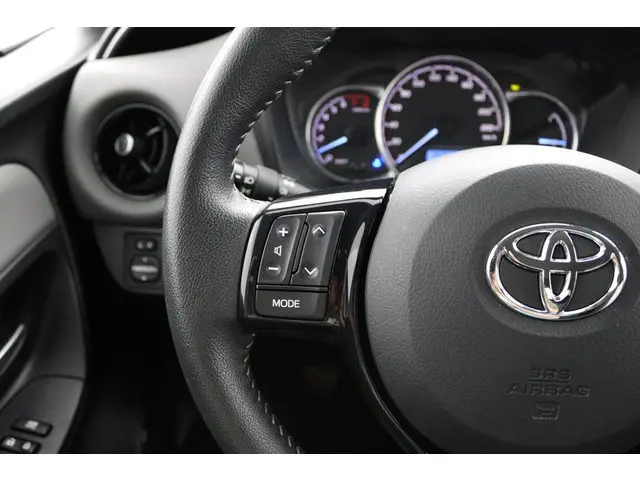 Toyota Yaris 1.0 VVT-i Comfort 2020 Benzine 18