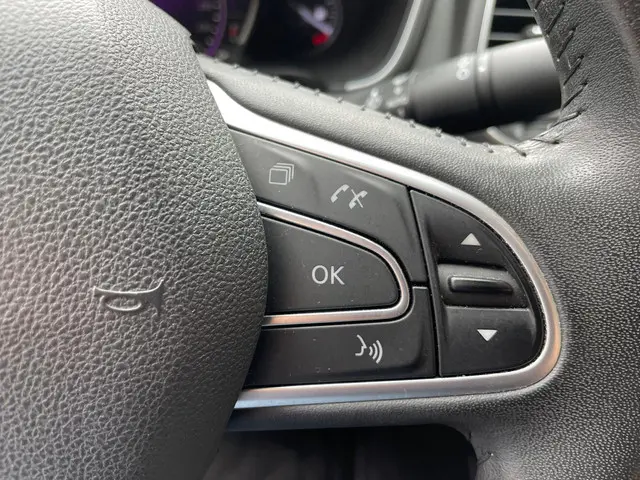 Renault Talisman 1.6 TCe Zen 2016 Benzine 16
