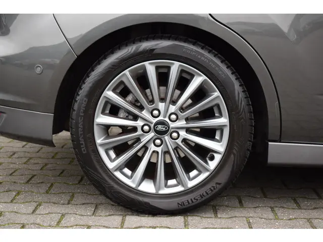 Ford C-MAX 1.5 Titanium 2019 Benzine 21