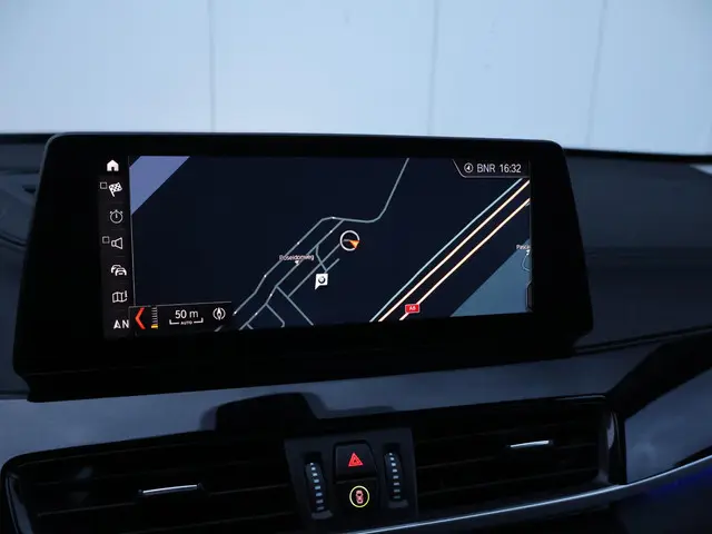 BMW X1 sDrive18i Business Edition Plus 2021 Benzine 34