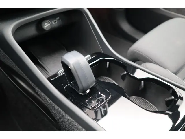 Volvo XC40 Recharge Core 70 kWh 2023 Elektrisch 17