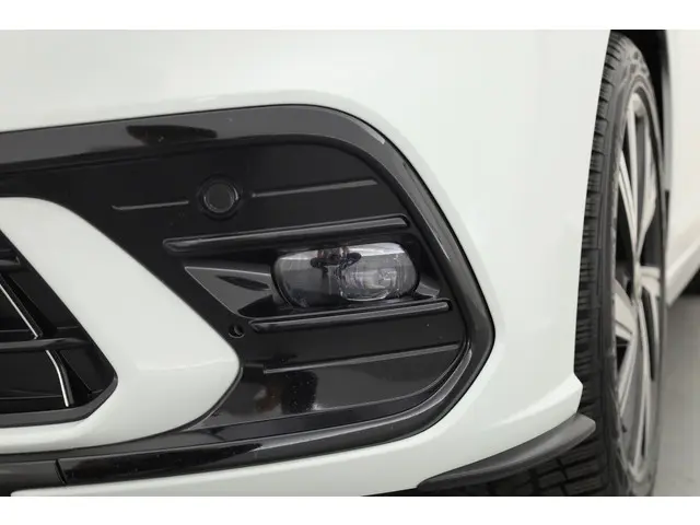 Volkswagen Polo 1.0 TSI R-Line DSG 2023 Benzine 31