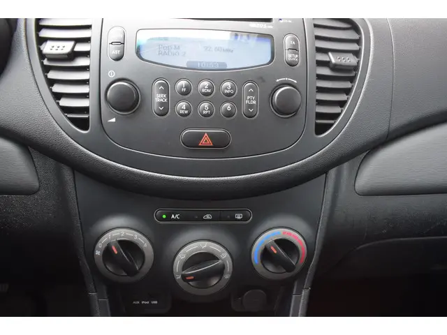 Hyundai i10 1.0 i-Drive Cool 2013 Benzine 10
