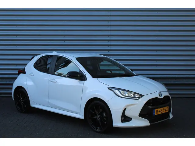 Toyota Yaris 1.5 Hybrid Executive 2022 Hybride Benzine 3