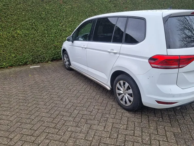 Volkswagen Touran 2.0 TDI SCR Comfortline 2017 Diesel 17