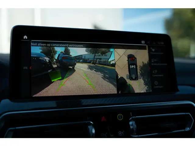 BMW X4 xDrive20i High Executive 2022 Hybride Benzine 18