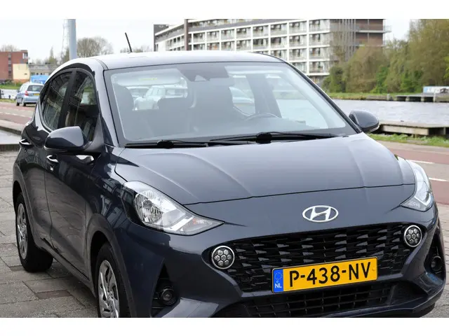 Hyundai i10 1.0 Comfort 2022 Benzine 24