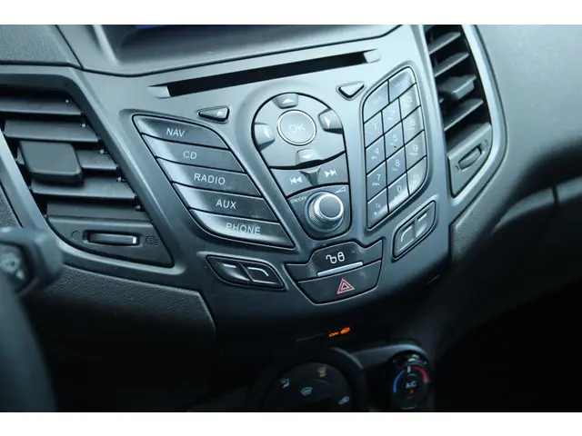Ford Fiesta 1.0 ECOBOOST ST-LINE 2016 Benzine 23