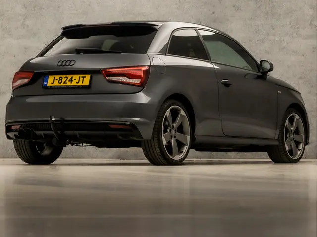 Audi A1 1.8 TFSI S-Line Sport 2015 Benzine 5