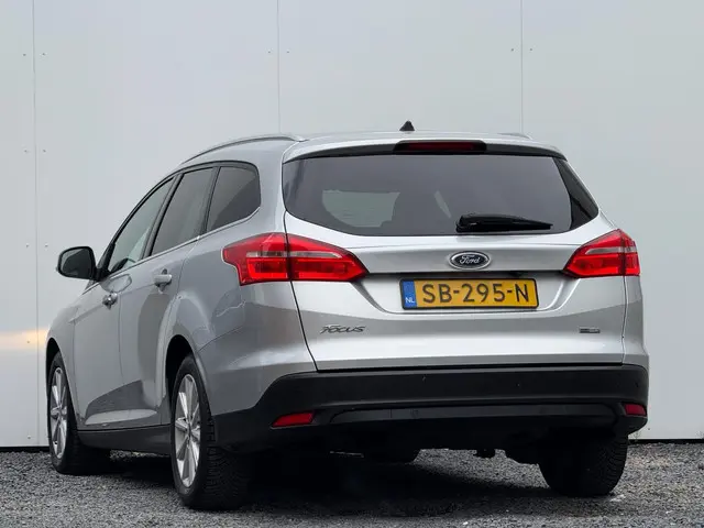 Ford Focus Wagon 1.0 Titanium | 2017 | 2017 Benzine 6
