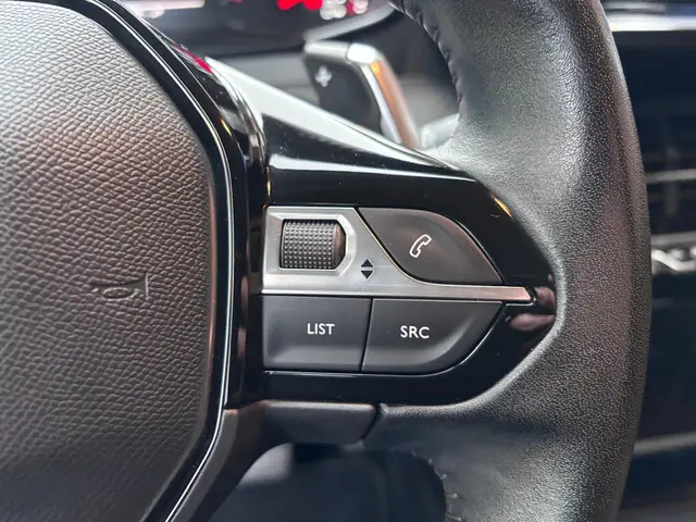 Peugeot 208 1.2 PureTech Active Pack 2021 Benzine 25