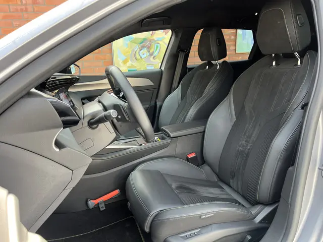 Peugeot 308 SW PureTech 130 GT EAT8 2024 Benzine 8
