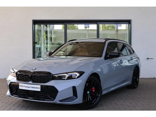 BMW 3 Serie Touring M340i xDrive 2024 Benzine 31