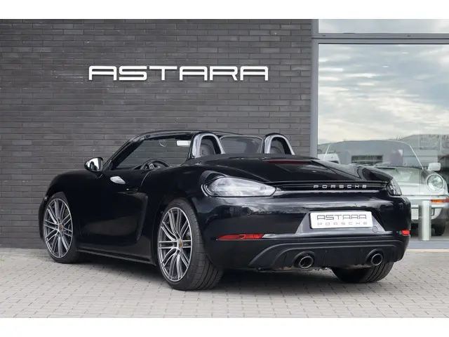 Porsche 718 Boxster GTS 4.0 | 6.300 km 2022 Benzine 2