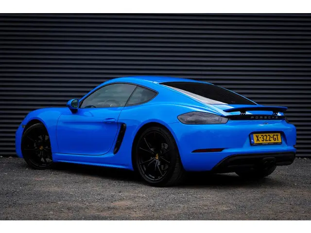 Porsche 718 Cayman 2.0 2017 Benzine 12
